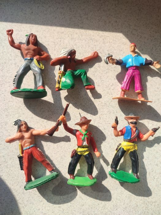 Фігурки індіанців ковбоїв Дикий Захід виробництва ГДР