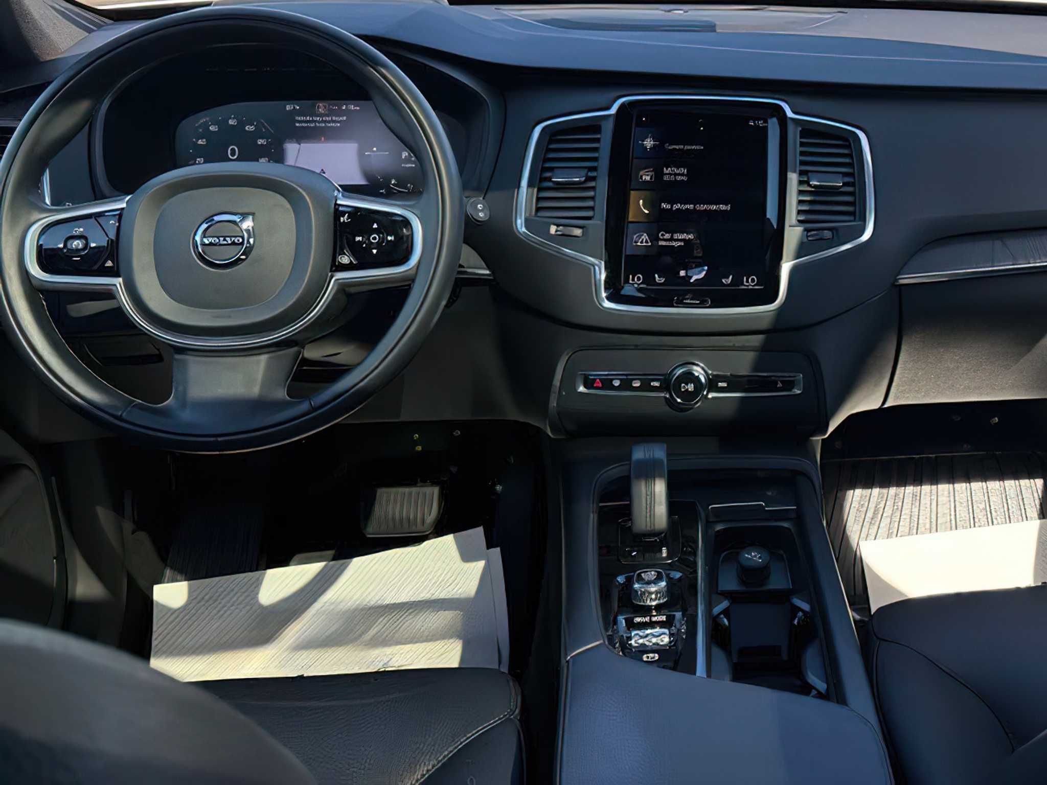 Volvo XC90 T8 Momentum 2020
