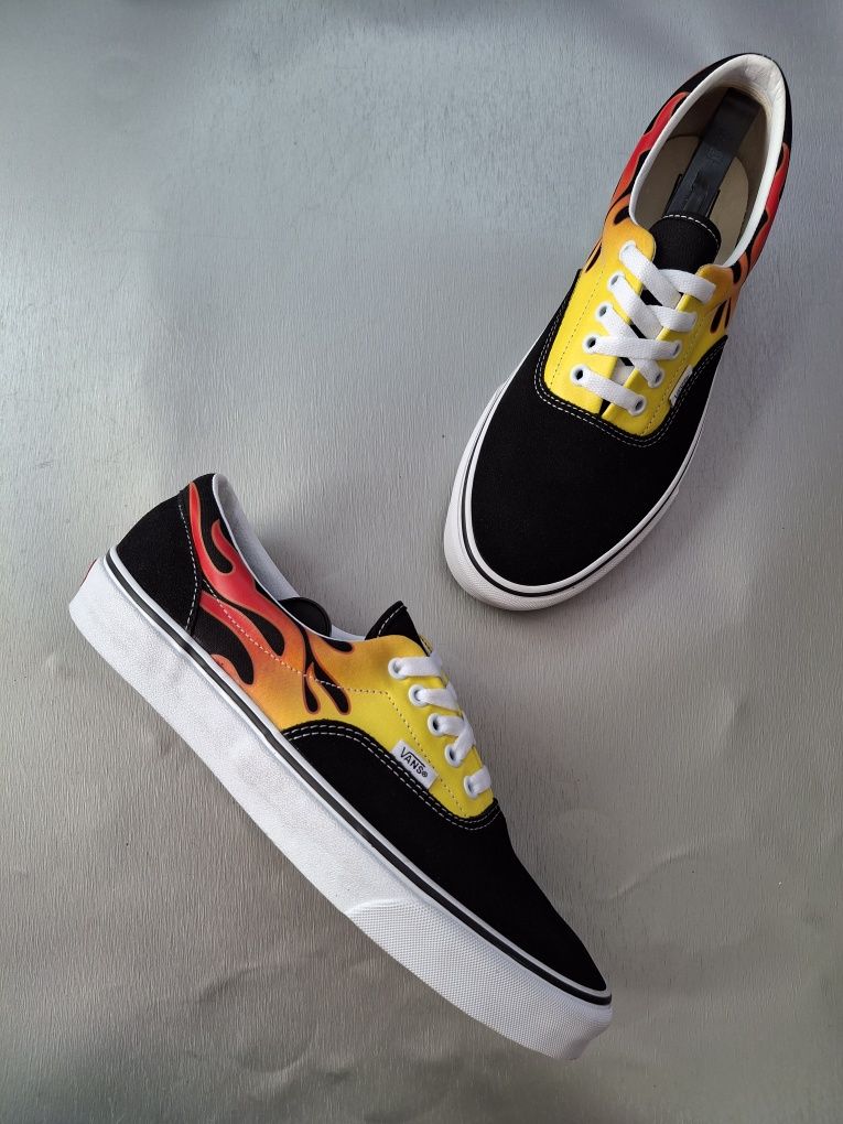 Кеды Vans Era Flame Black True White
ОРИГИНАЛ 
Отлично подходят для за