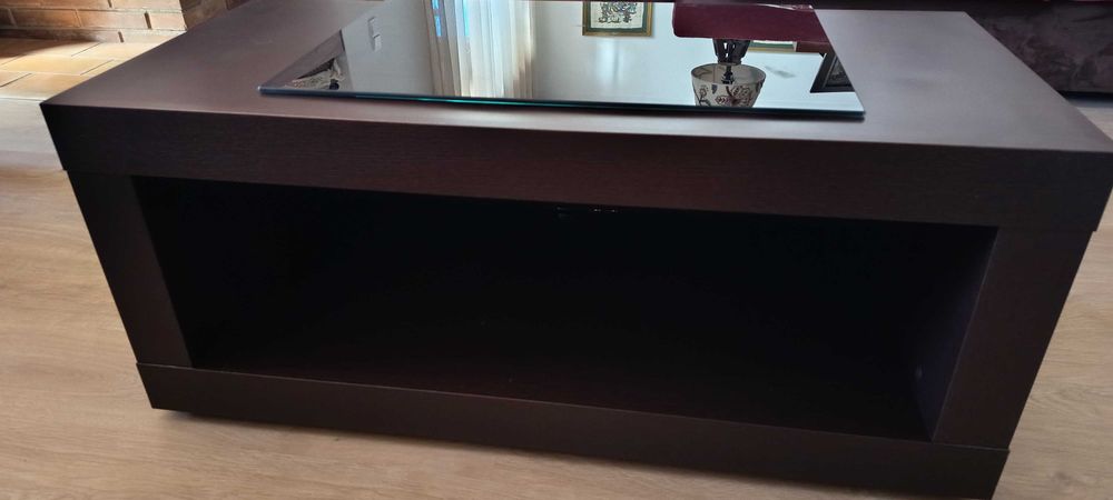 Móvel para TV em madeira