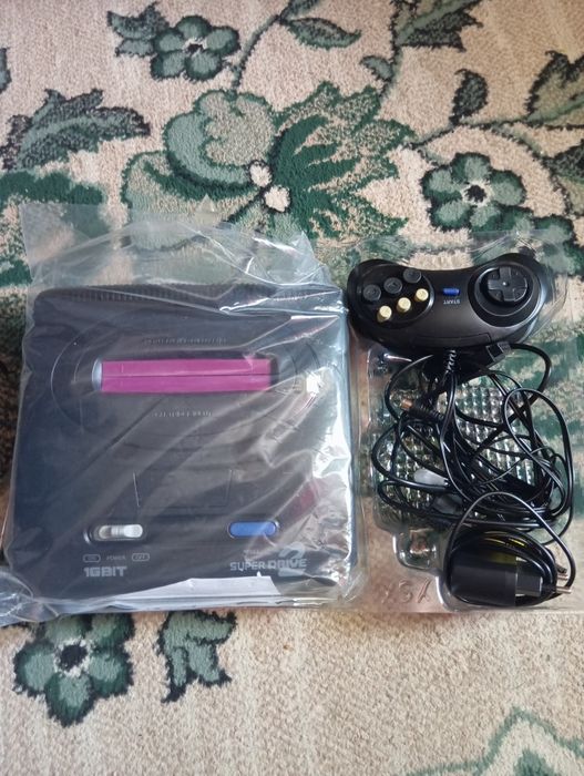 Продам Приставку Sega Mega Drive 2