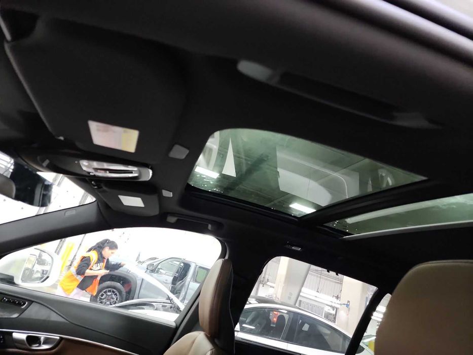 2023 Volvo XC90 Recharge Plug-In Hybrid T8 Ultimate