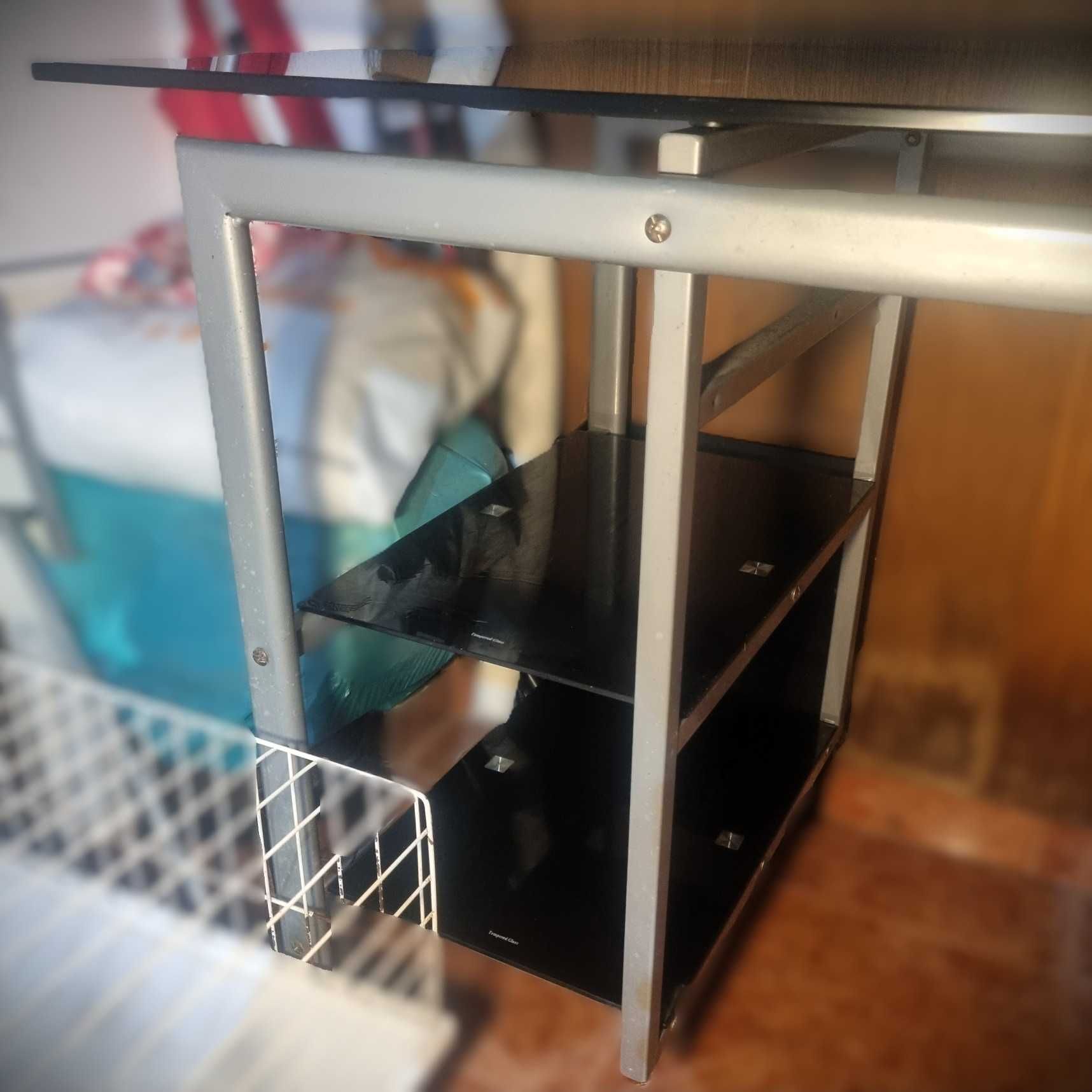 Secretária inox com tampo vidro temperado preto