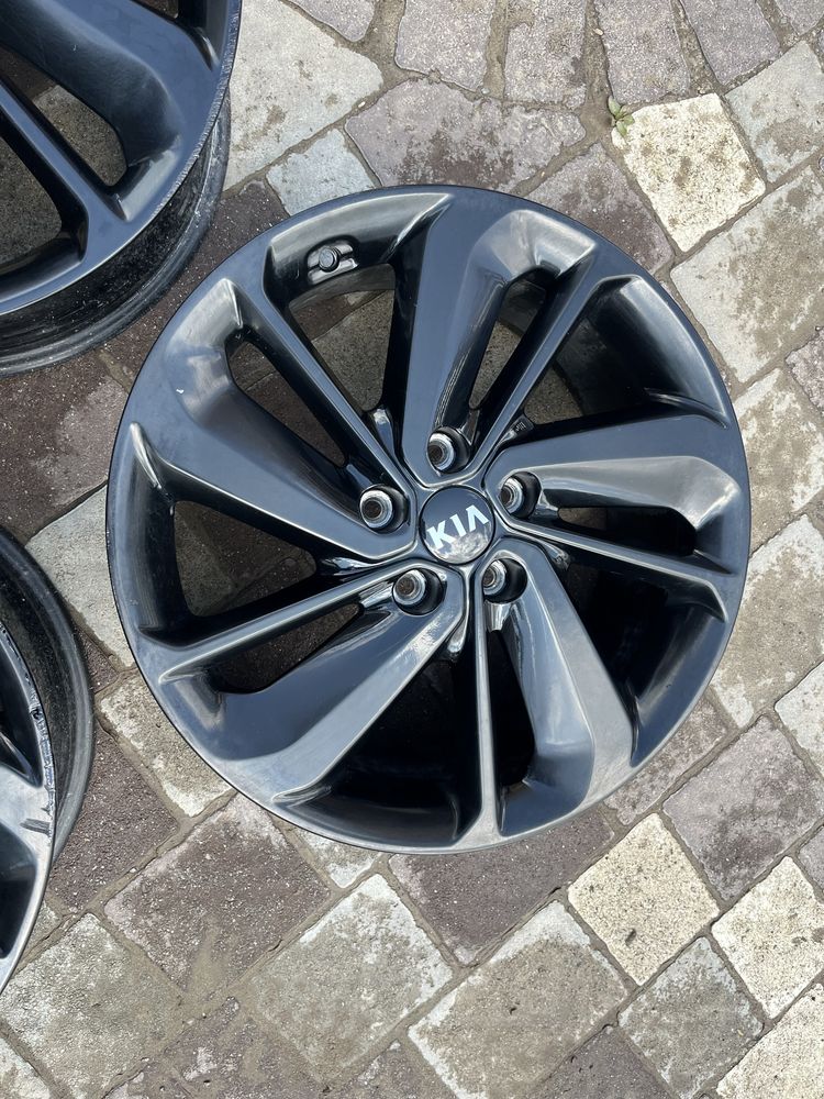 Диск Kia Niro Touring R18 чорний поштучно