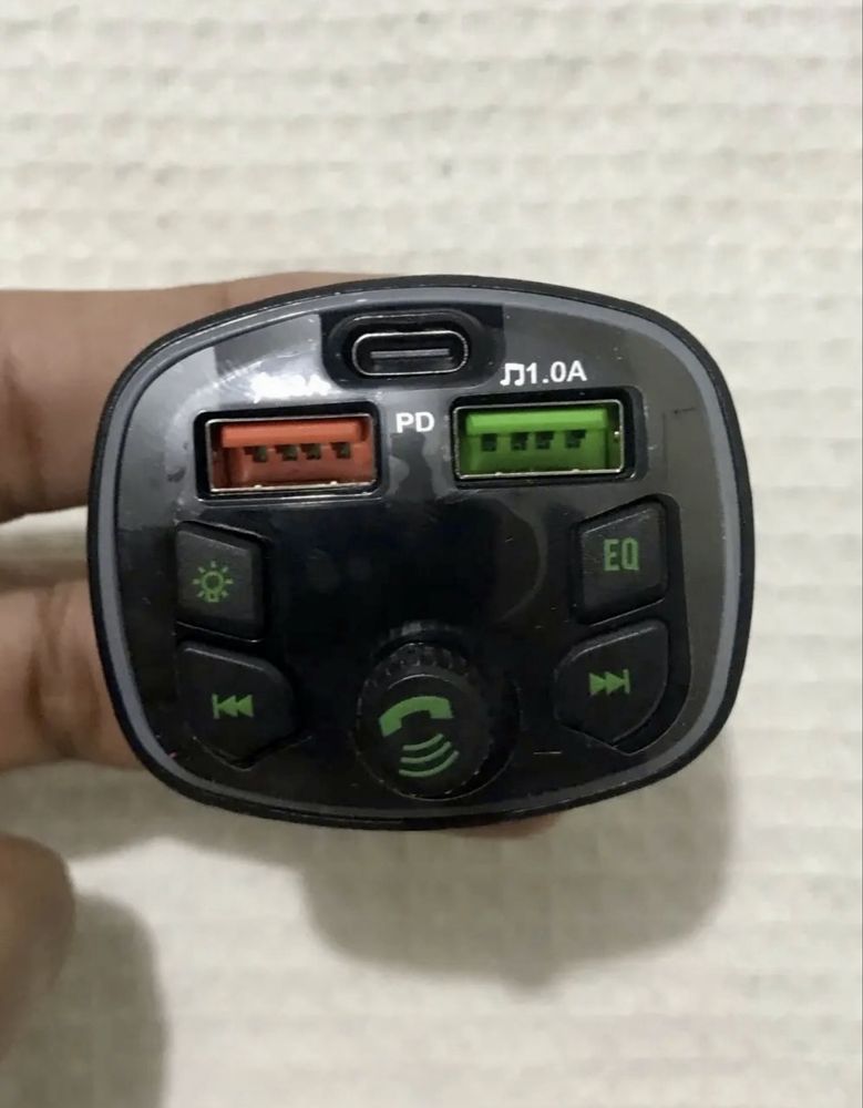 TRANSMITER samochodowy do auta BLUETOOTH 5.0 Q7