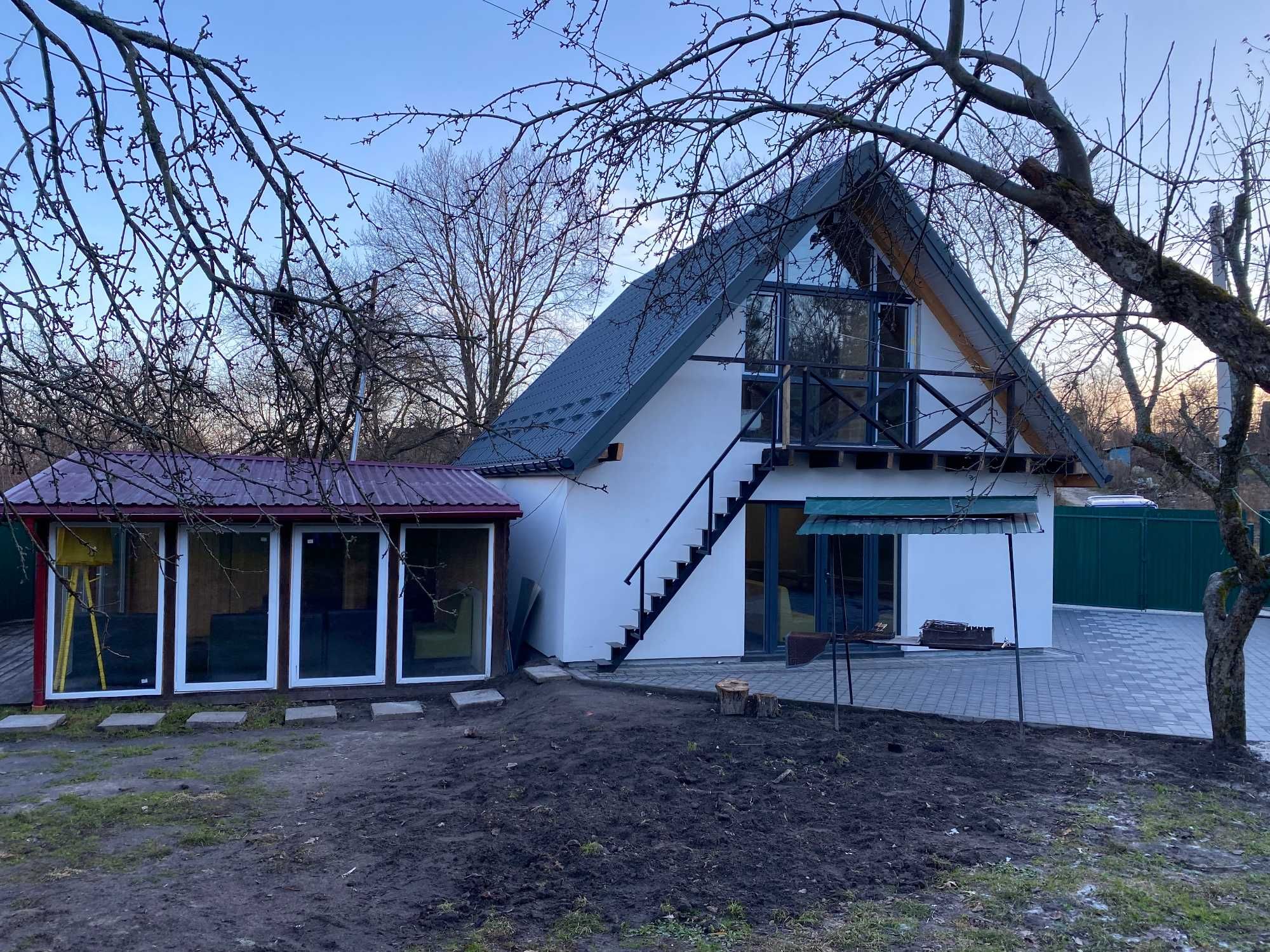 будинок  Львів  вул.Орлика подобово  святкування чан сауна