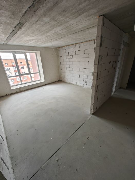 Продаж 2к. Поряд з парком!