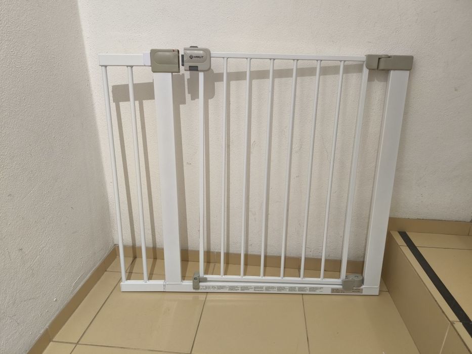 Barreira de segurança Safety 1st Easy Close + Extensão + Protecções