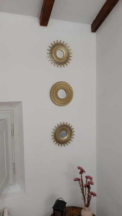Dekoracja zestaw 3 luster w złotych ramkach do domu na ścianę