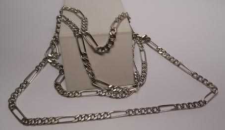 Długi srebrny łańcuszek figaro 95 cm. 5,3 mm.