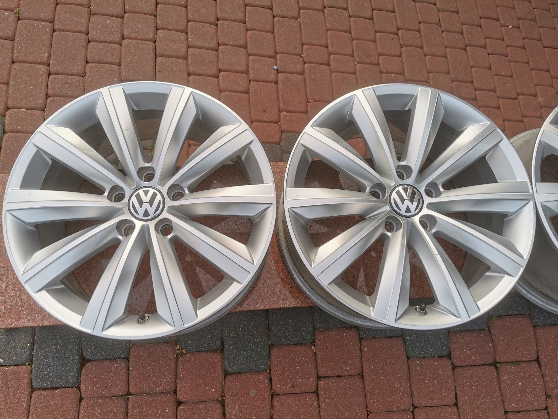 Oryginał! Felgi 17" 5x112 VW Skoda Seat alufelgi Świdnik