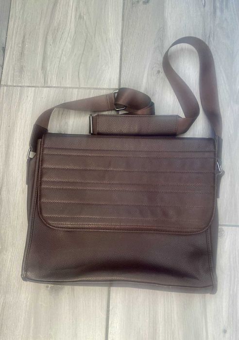 Torba Reserved, ekoskóra, z paskiem na ramię, pikowana, używana