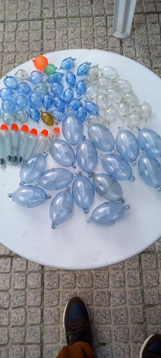 Boias de água para pesca desportiva