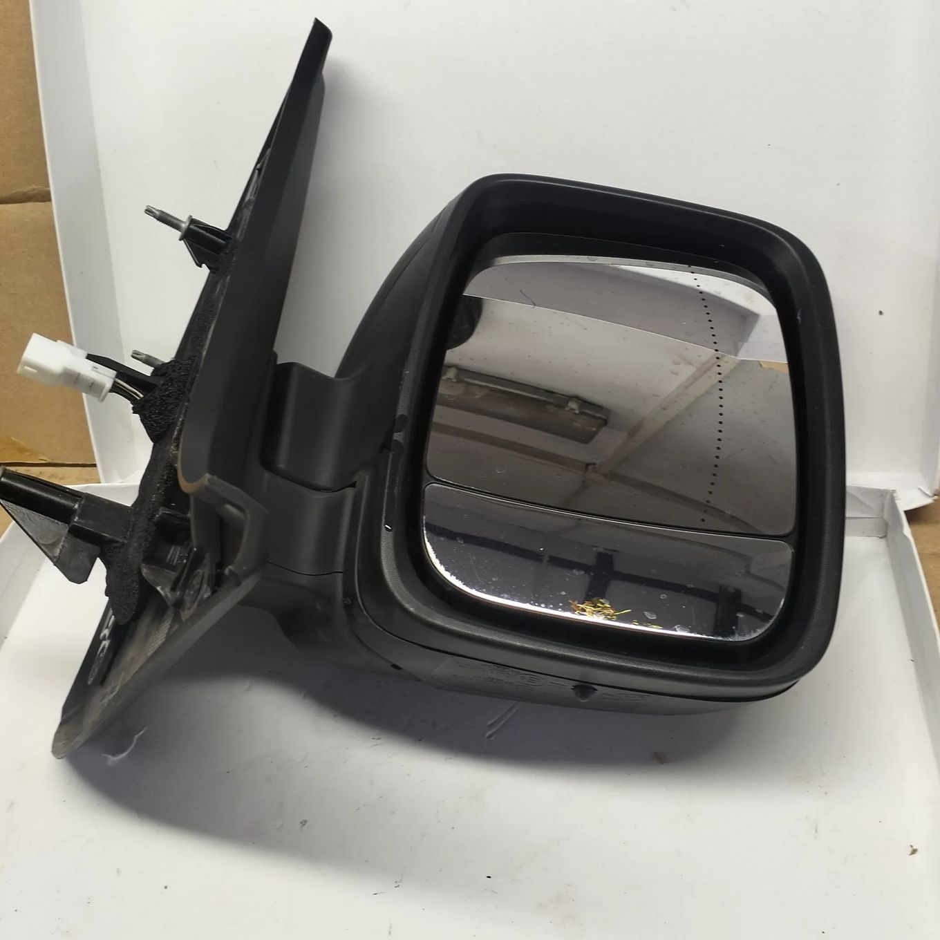 RENAULT TRAFIC 3 VIVARO LUSTERKO PRAWE 7 PINÓW