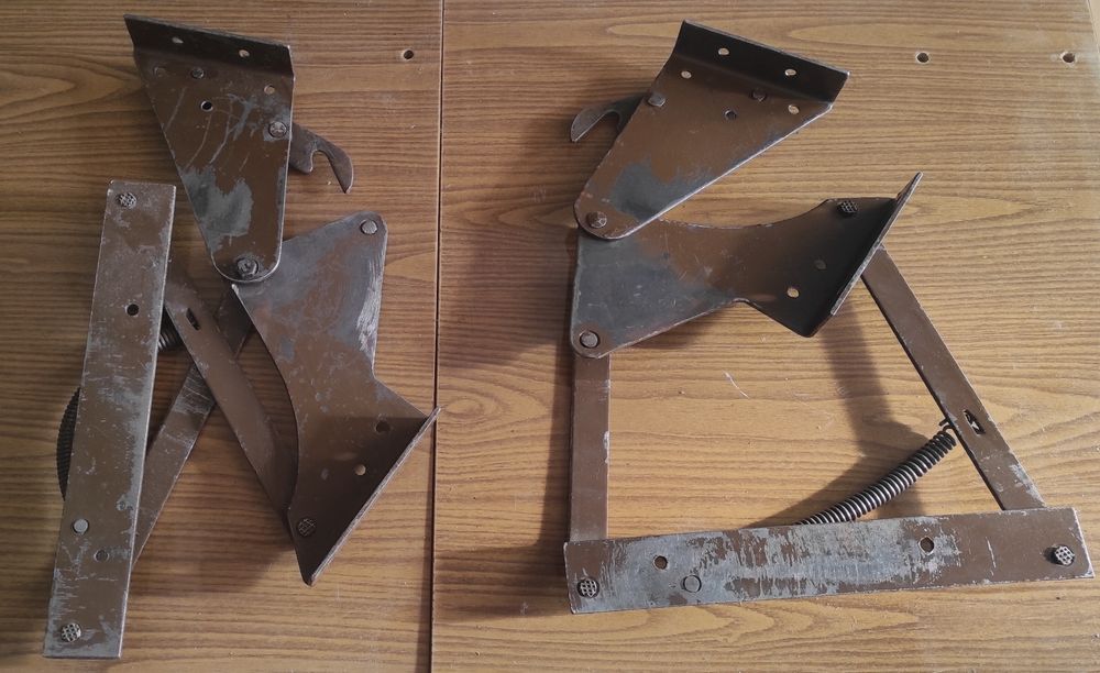 Механизм для раскладывания, трансформации дивана книжки, времен СССР