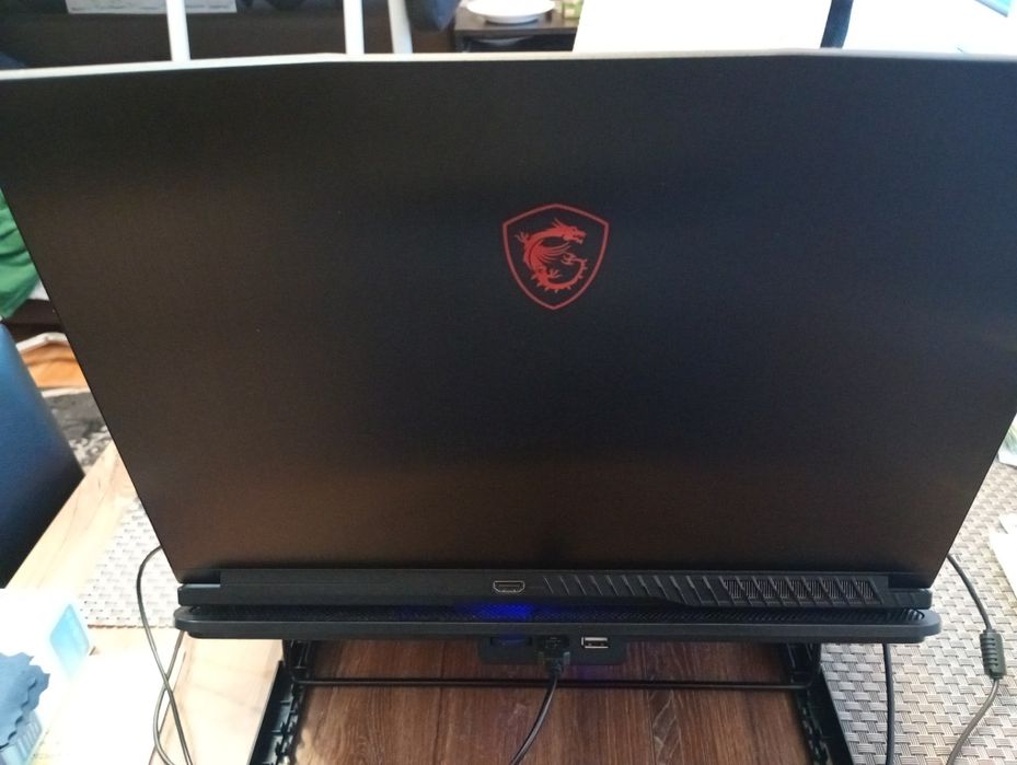 Laptop gamingowy do grania, bardzo wydajny, energooszczędny, nowy