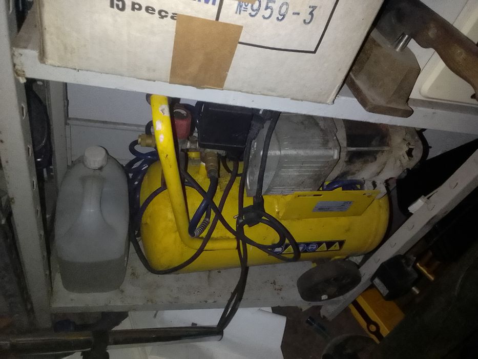 Compressor de 30litros como novo
