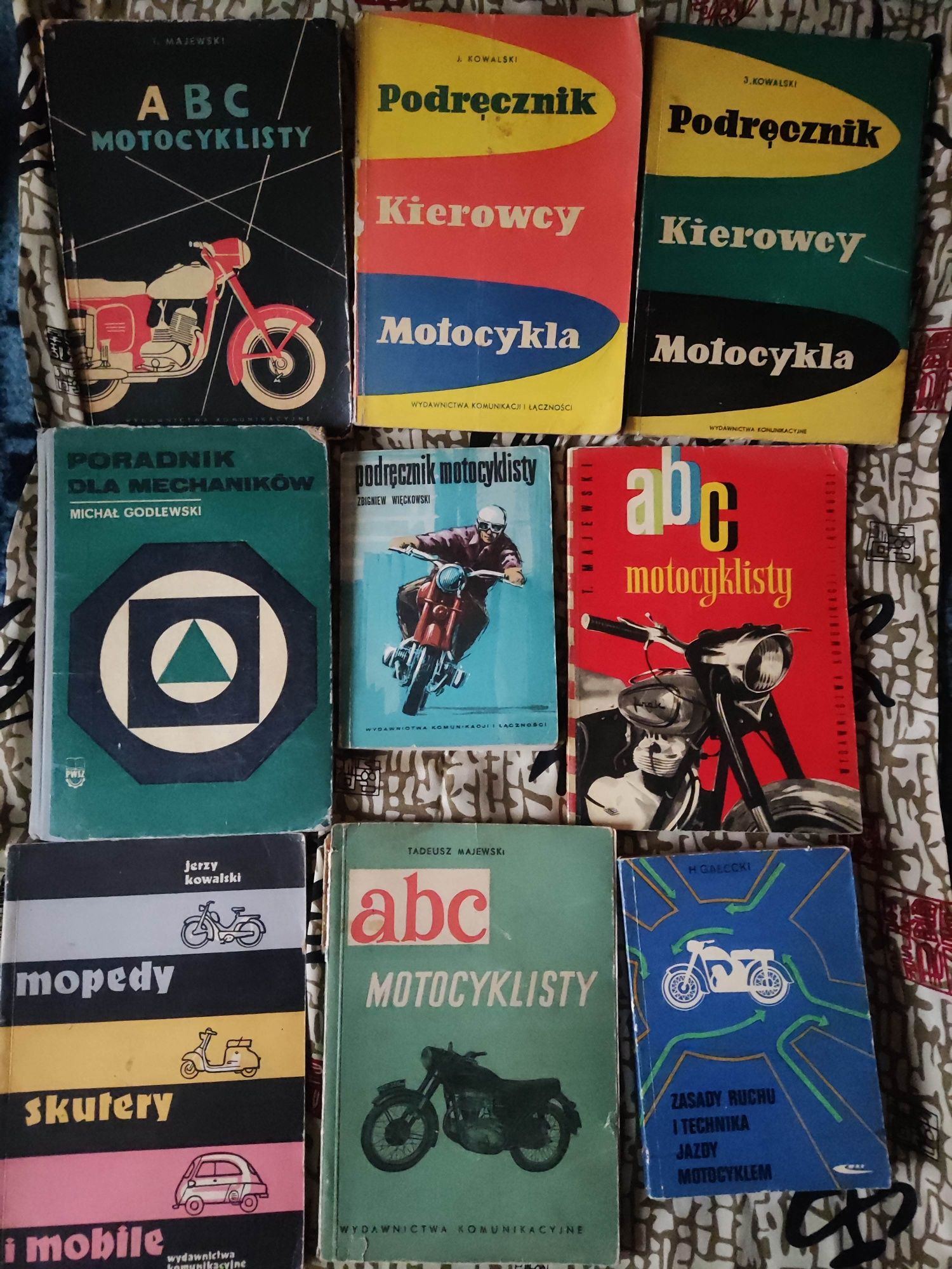 Książki o motocyklach i motorowerach z czasów PRL-u