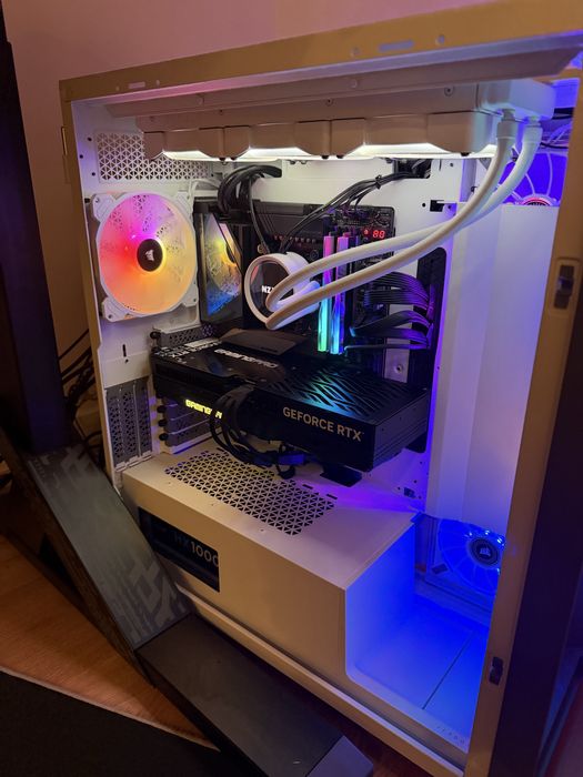 Intel I7 13700kf + Aourus Z790 Master