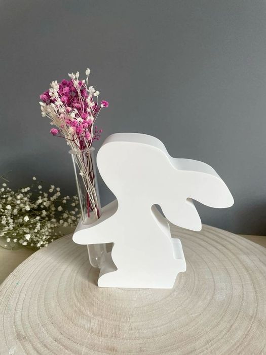 Ваза кролик в стиле минимализм