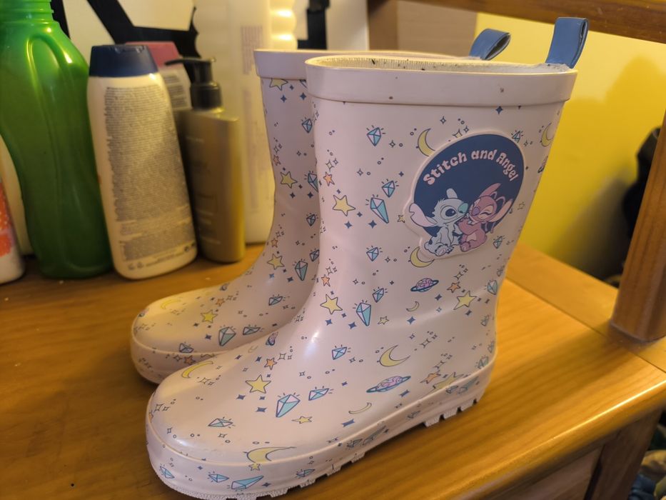 Galochas Stich Menina