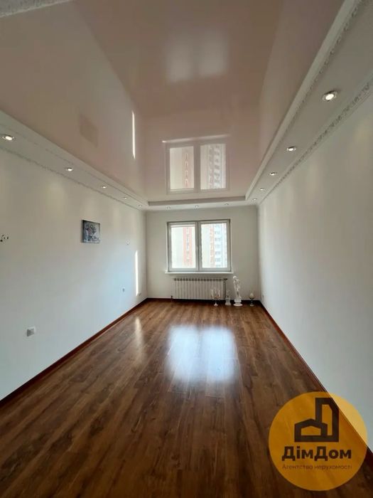 ГЕНЕРАТОР! Продаж 3к квартира вулиця Урлівська 30. БЕЗ КОМІСІЇ