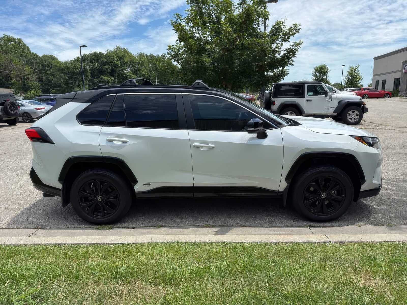 2024 Toyota RAV4 Hybrid XSE