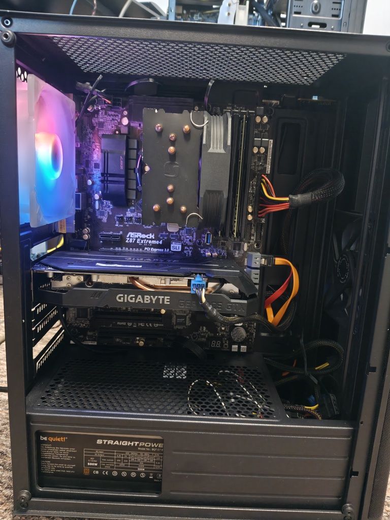 Komputer gtx 1650 super, 16gb RAM, 4 rdzenie/8 wątków  po 3,8Ghz