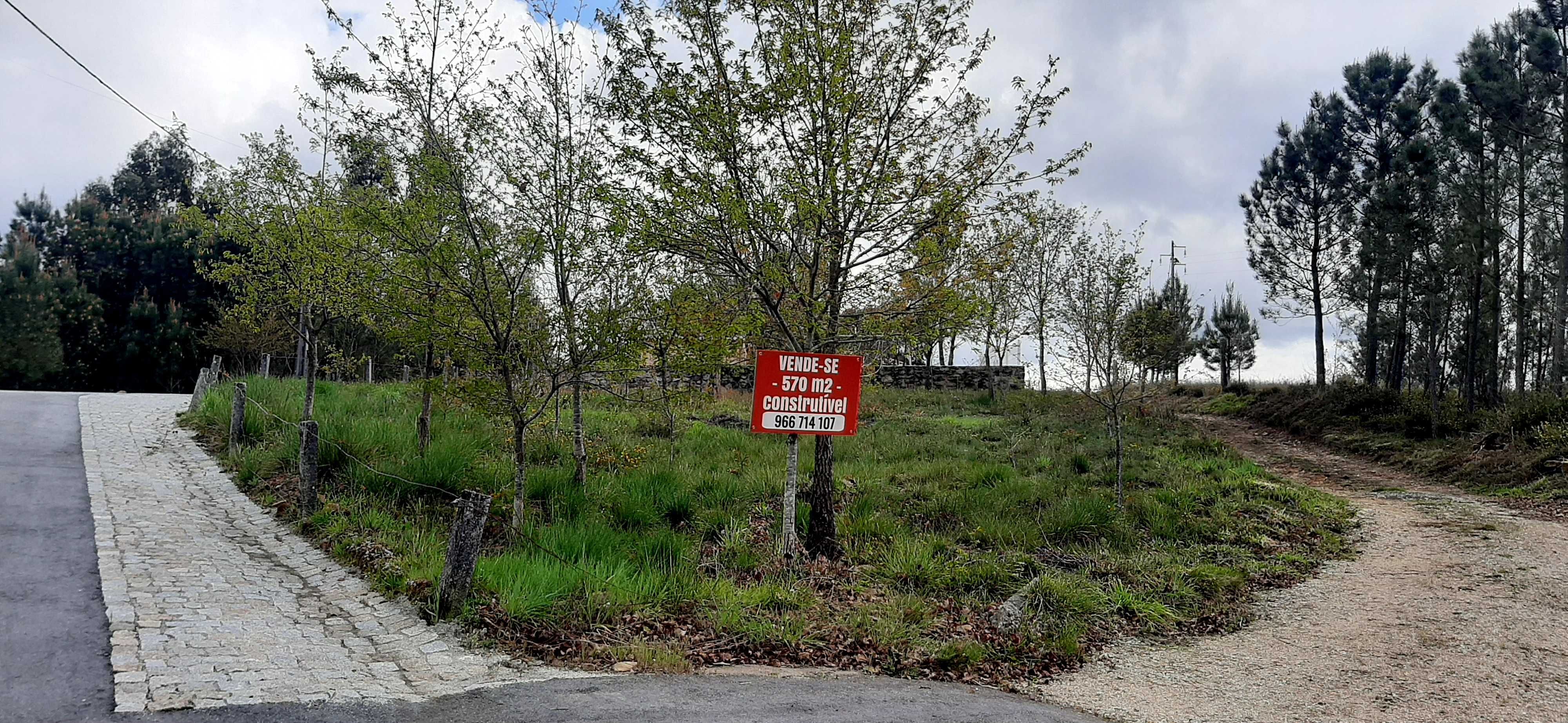 Terreno construtível muito bem localizado