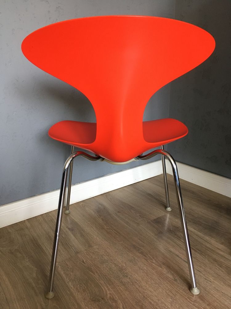Bernhardt Design Orbit by Ross Lovegrove krzesło
