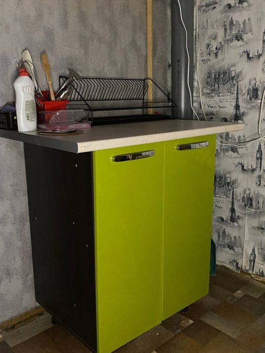 Кухонна тумба зі стільницею