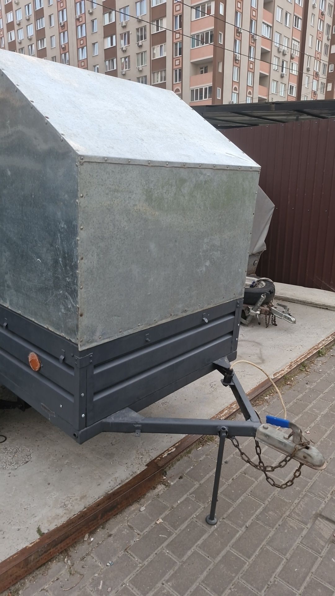 Продам причіп з будою