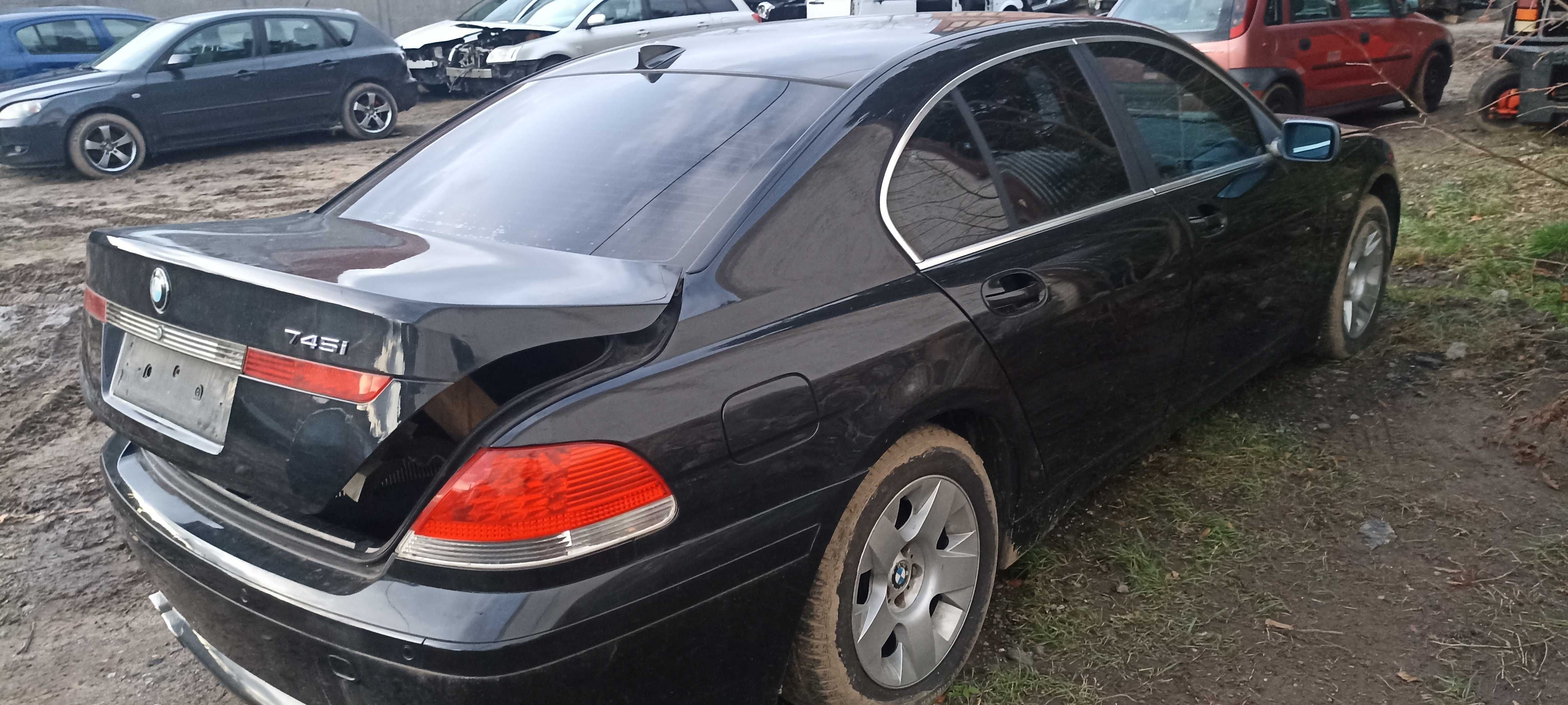 bmw 735i e65 3.5 v8 N62B36A  272 km  lak 475/9 samochód na części