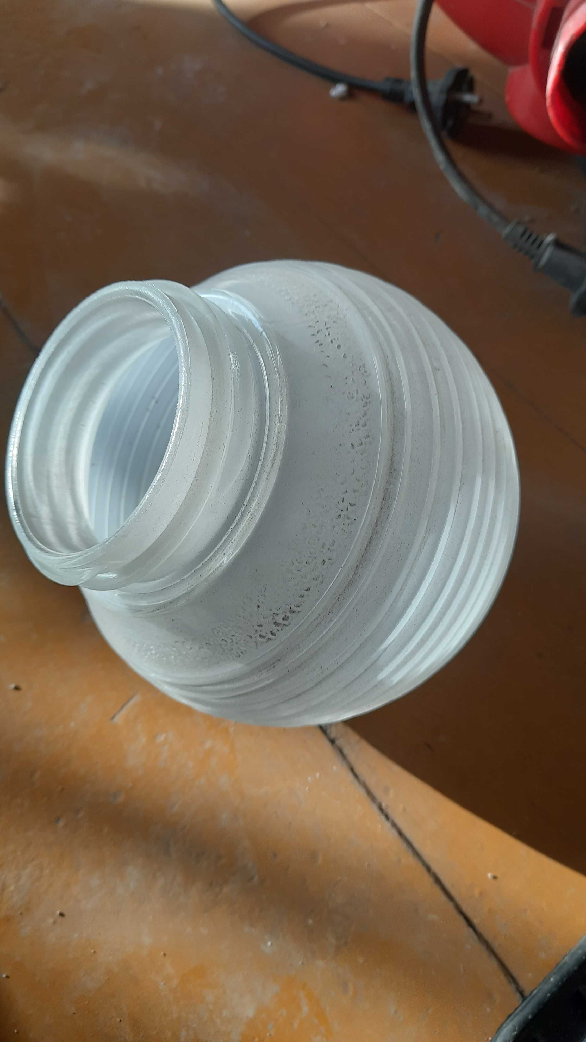 Lampa do przykrecenia