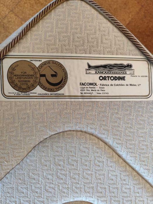 Colchão de casal ortopédico