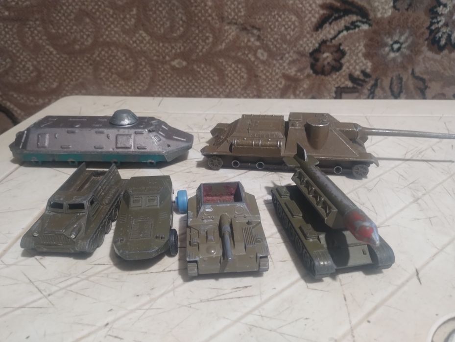 Военная техника, игрушки ссср