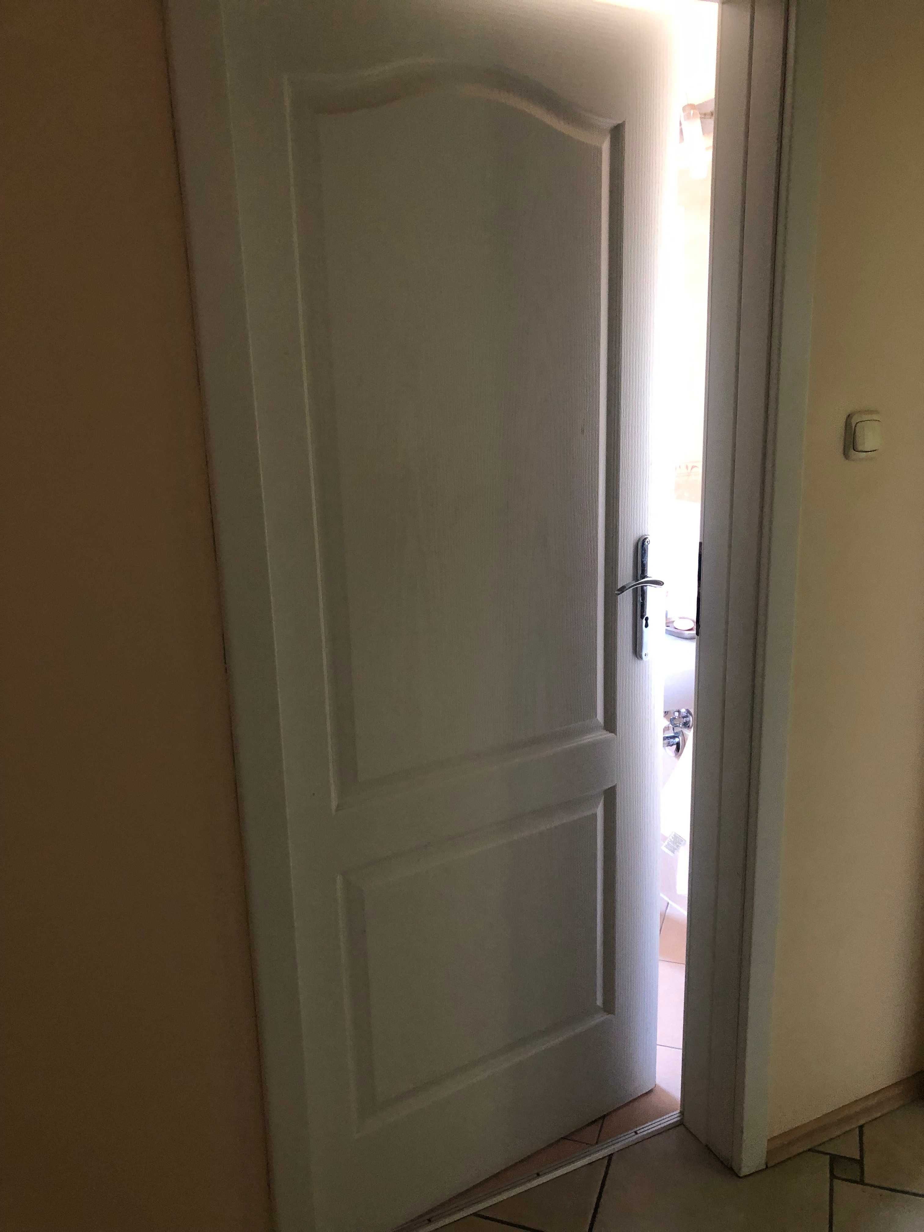Drzwi PORTA 80-tki z ościeżnicami 7 szt.