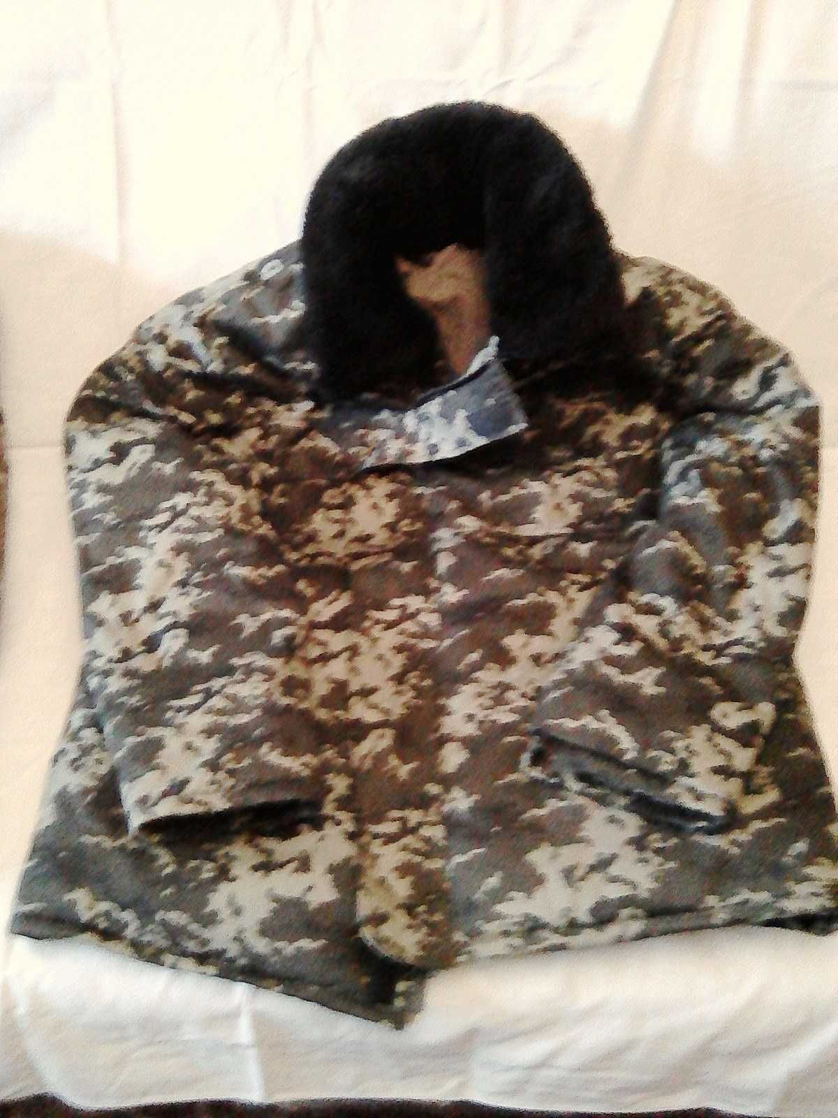 Куртка зимова з міховим комром (розмір 48-50)