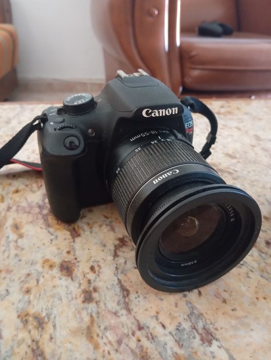 Canon Rebel T5 em perfeito estado