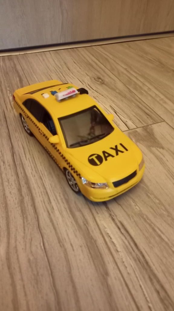 Samochód zabawka taxi