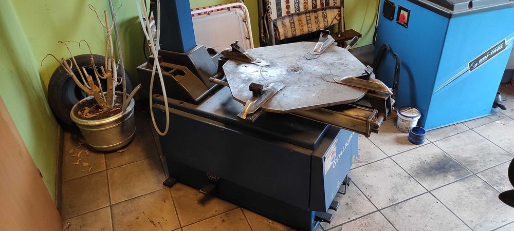 Montażownica DALIQIBAO do opon DL520