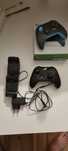 Dwa pady kontrolery i ładowarka do pad XBOX one