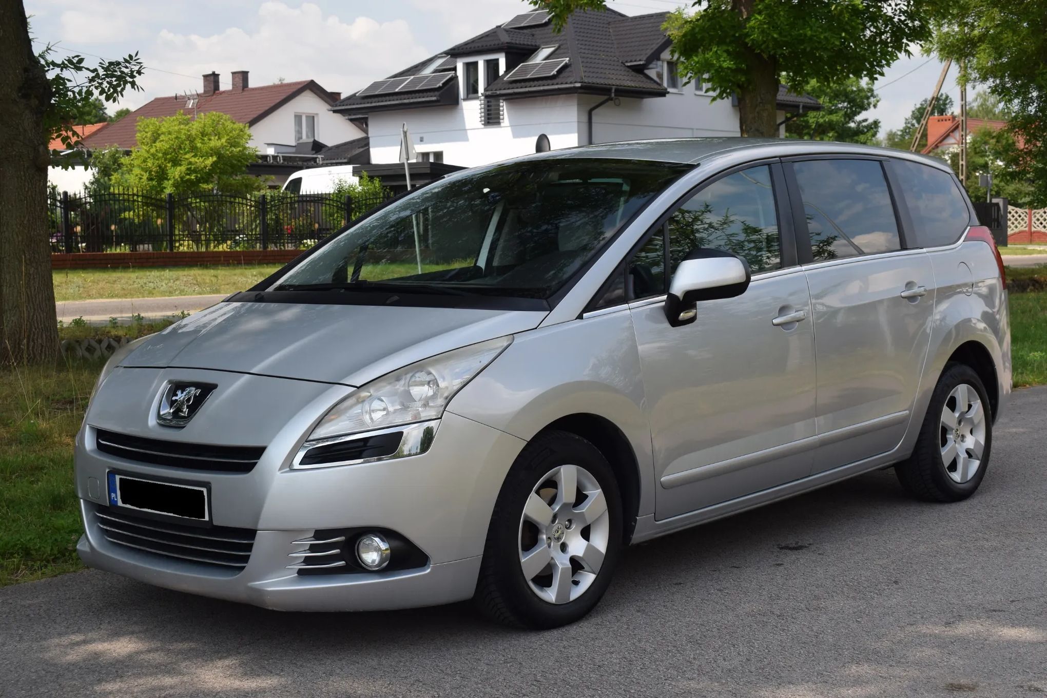 Peugeot 5008 Z polskiego salonu. doinwestowany. absolutnie warto.