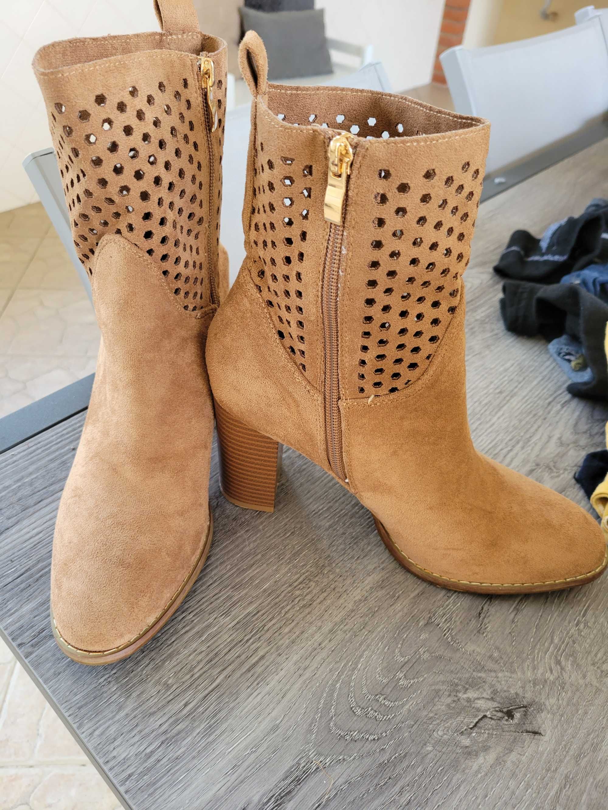 Botas camurça camel n40