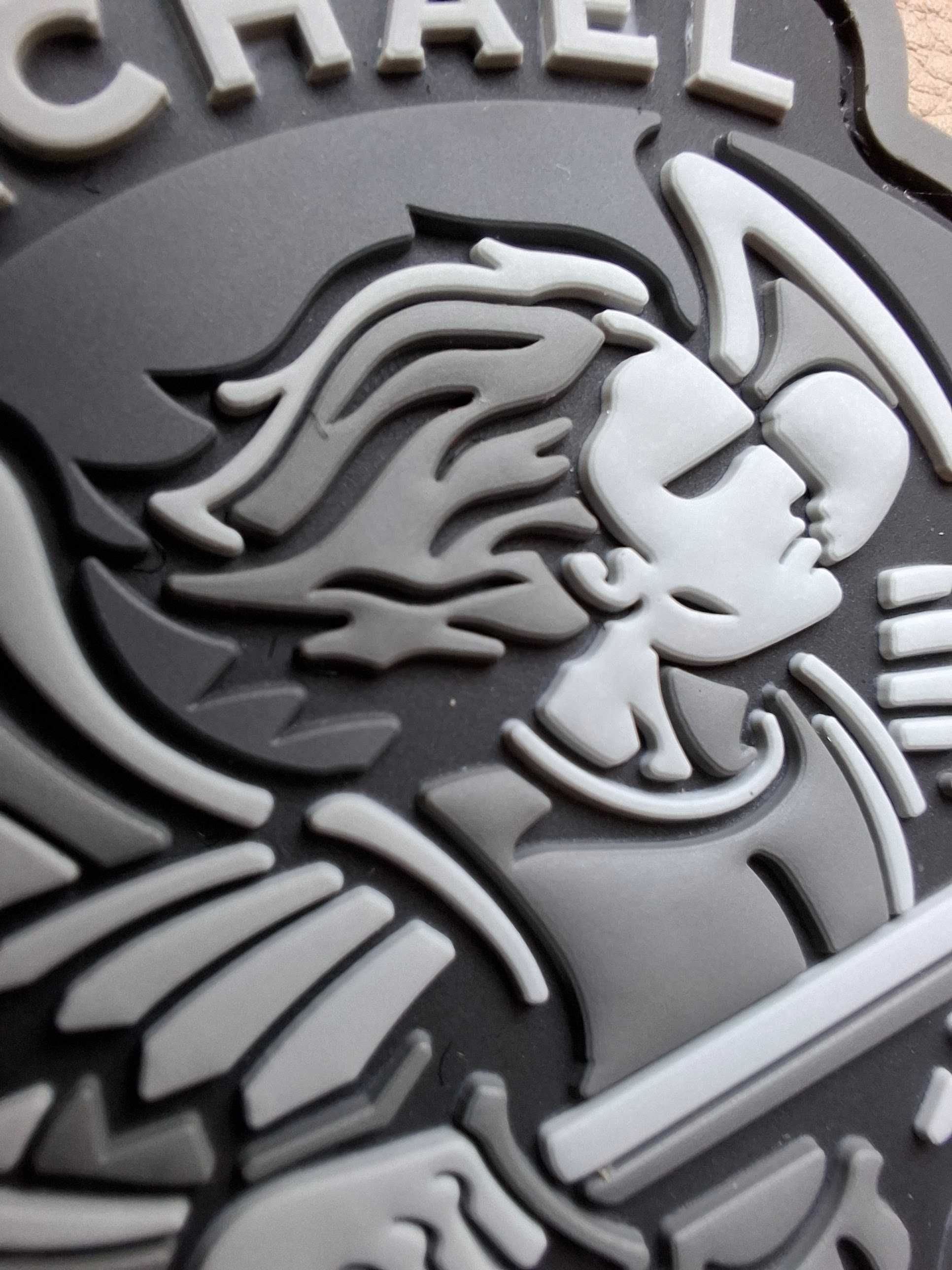 Zestaw dwóch naszywek Saint Michael Protect Us PVC