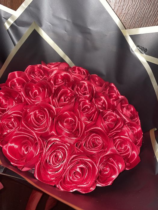 Букети з атласної стрічки