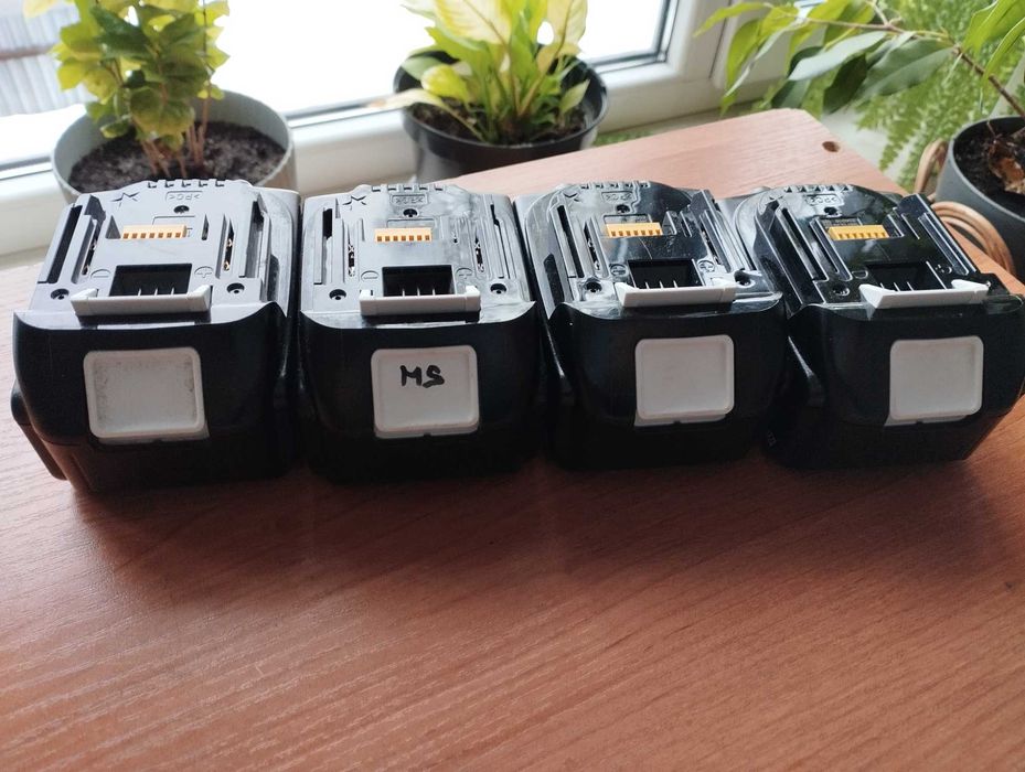 Zestaw 4 sztuk akumulatorów Makita 18V 3,0Ah