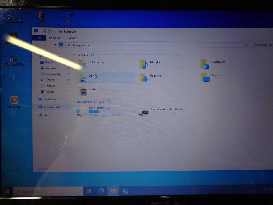 Tani laptop do codziennego użytku – ASUS X53S z Windows 10, SSD 256GB