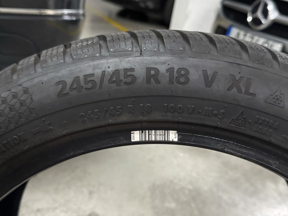 Pneu Continental 245 45 R18