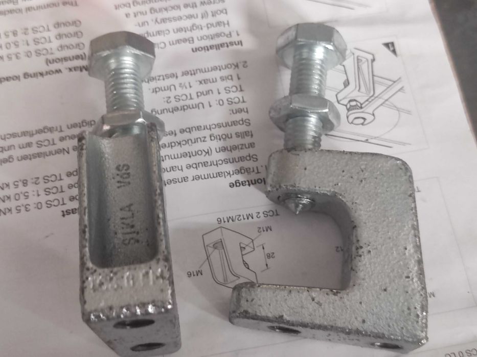 grampo para suspensão de vigas e telhados ("Crocodilos") - novo